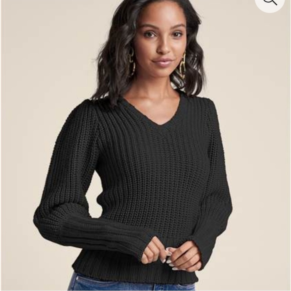 Venus Black Ribbed Sweater With Balloon Sleeves